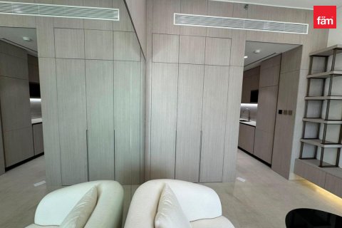 Apartment in Dubai, UAE 39.3 sq.m. № 727675 - photo 5