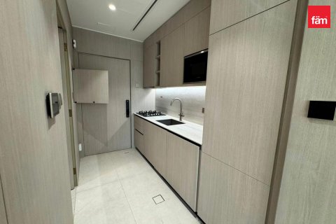 Apartment in Dubai, UAE 39.3 sq.m. № 727675 - photo 8