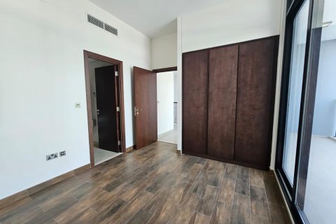Rumah bandar di Motor City, Dubai, UAE 4 bilik tidur, 279 meter persegi № 719997 - foto 3