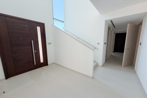 Vila u Jebel Ali, Dubai, UAE 4 spavaćih soba, 404 m2 Br. 719992 - fotografija 4