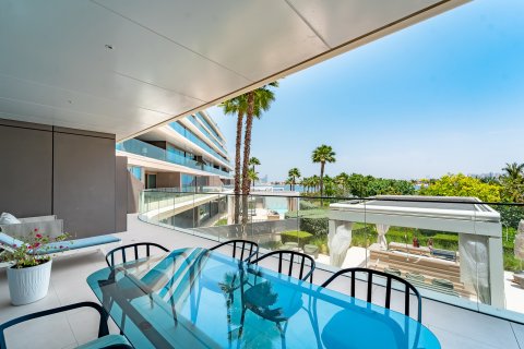 Apartment in Palm Jumeirah, Dubai, UAE 3 bedrooms, 572 sq.m. № 707747 - photo 22