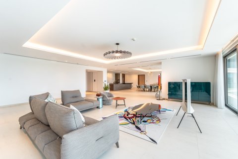Apartment in Palm Jumeirah, Dubai, UAE 3 bedrooms, 572 sq.m. № 707747 - photo 5