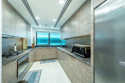 Apartment in Palm Jumeirah, Dubai, UAE 3 bedrooms, 572 sq.m. № 707747 - photo 10