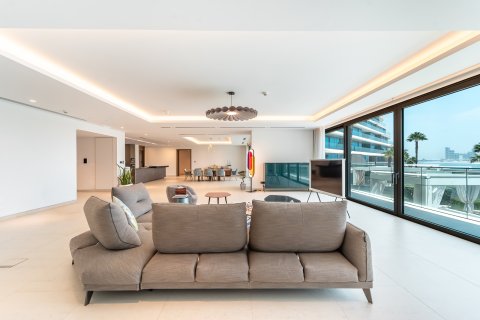 Apartment in Palm Jumeirah, Dubai, UAE 3 bedrooms, 572 sq.m. № 707747 - photo 4