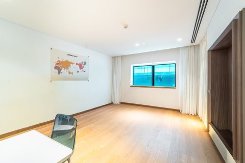 Apartment in Palm Jumeirah, Dubai, UAE 3 bedrooms, 572 sq.m. № 707747 - photo 19