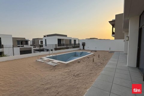 Villa sa Al Furjan, Dubai, UAE 4 silid-tulugan, 584.5 sq.m. № 635904 - larawan 13