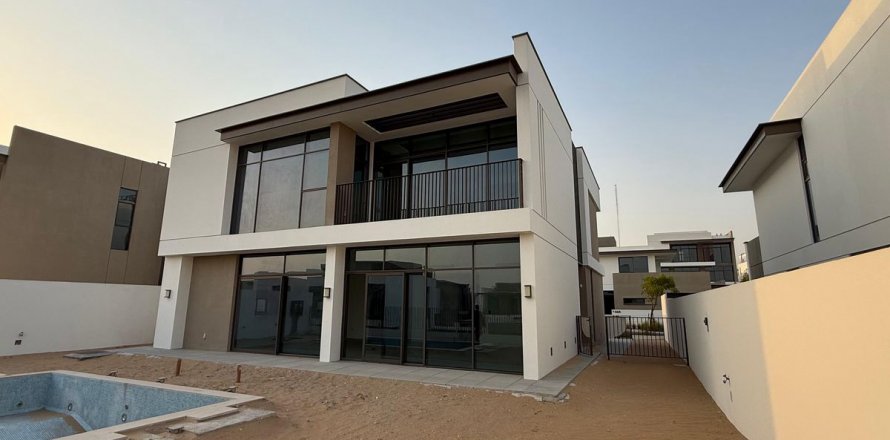Villa sa Al Furjan, Dubai, UAE 4 silid-tulugan, 584.5 sq.m. № 635904