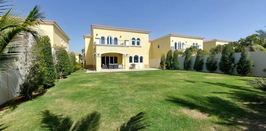 Villa em Dubai, EAU 3 quartos, 704.9 m2 № 635902