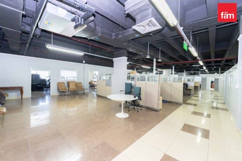Oficina en alquiler en Al Furjan, Dubai, EAU 622.6 m2 № 669770 - foto 1