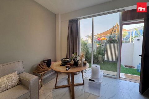 Radhus till försäljning i Dubai, UAE 1 sovrum, 80.8 kvm Nr. 727556 - fotografi 1