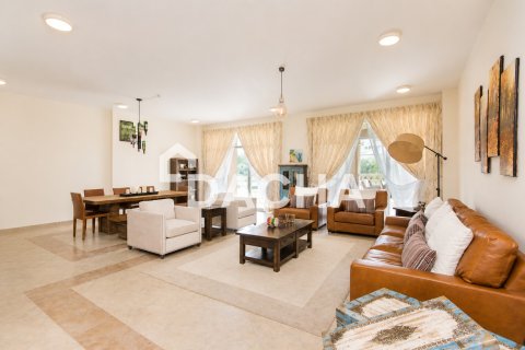 Leilighet til salgs i Motor City, Dubai, Emiratene 3 soverom, 412 kvm Nr. 713666 - Foto 8