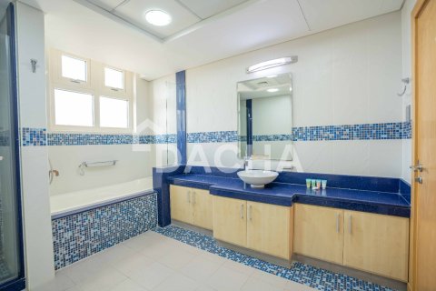 Apartman u gradu Palm Jumeirah, Dubai, UAE 4 spavaće sobe, 450 m2 Br. 713668 - Slika 15