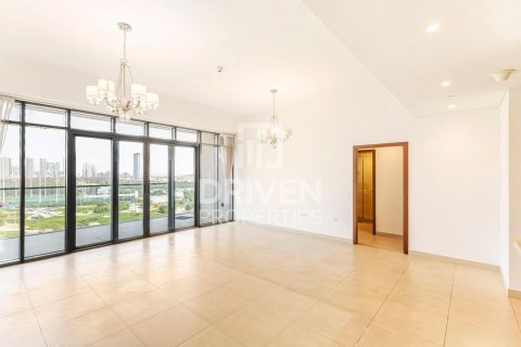 דירה להשכרה ב The Hills, Dubai, איחוד האמירויות  3 חדרי שינה, 165.55 מ"ר, מספר 746994 - תמונה 3