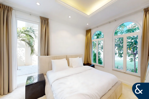 Villa zur Miete in Palm Jumeirah, Dubai, VAE 4 Schlafzimmer, 623 m2 Nr. 668424 - Foto 8