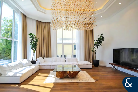 Villa zur Miete in Palm Jumeirah, Dubai, VAE 4 Schlafzimmer, 623 m2 Nr. 668424 - Foto 2