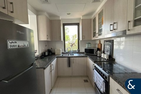 Reem, Dubai, UAE의 임대용 빌라 침실 3개, 212제곱미터 번호 668429 - 사진 5