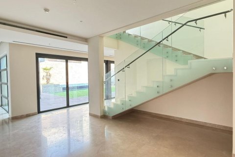 فيلا للإيجار في مدينة محمد بن راشد، دبي، الإمارات العربية المتحدة 4 غرفة نوم ، 559 متر مربع ، رقم 680688 - صورة 2