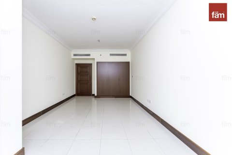Apartment in Palm Jumeirah, Dubai, UAE 3 bedrooms, 309.1 sq.m. № 634896 - photo 17