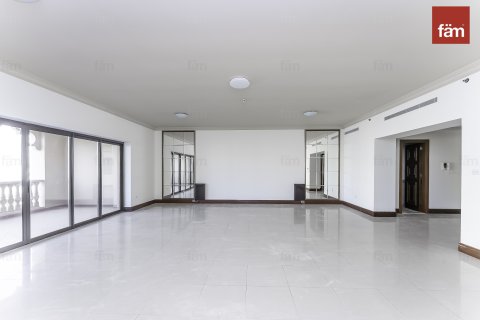 Apartment in Palm Jumeirah, Dubai, UAE 3 bedrooms, 309.1 sq.m. № 634896 - photo 6