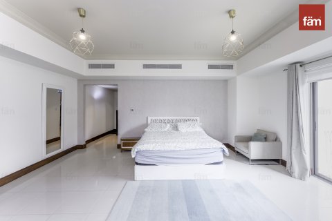 Apartamento para arrendamento em Palm Jumeirah, Dubai, EAU 3 quartos, 309.1 m2 № 634896 - foto 10