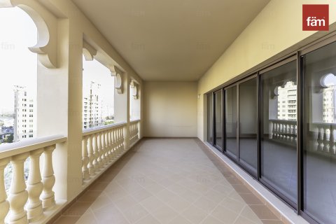 Apartment in Palm Jumeirah, Dubai, UAE 3 bedrooms, 309.1 sq.m. № 634896 - photo 12