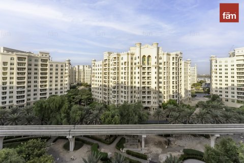 Apartment in Palm Jumeirah, Dubai, UAE 3 bedrooms, 309.1 sq.m. № 634896 - photo 2