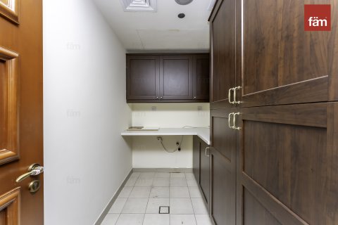 Apartment in Palm Jumeirah, Dubai, UAE 3 bedrooms, 309.1 sq.m. № 634896 - photo 25