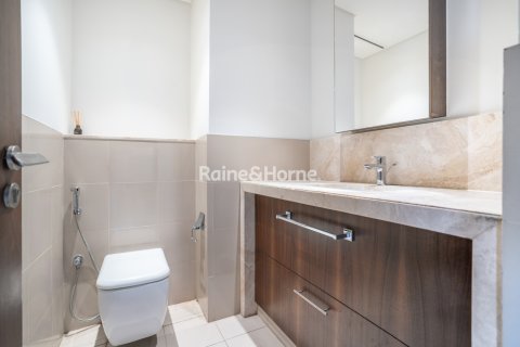 Apartemen di Downtown Dubai (Downtown Burj Dubai), UEA 2 kamar tidur, 186.3 m2 nomor 707615 - foto 14