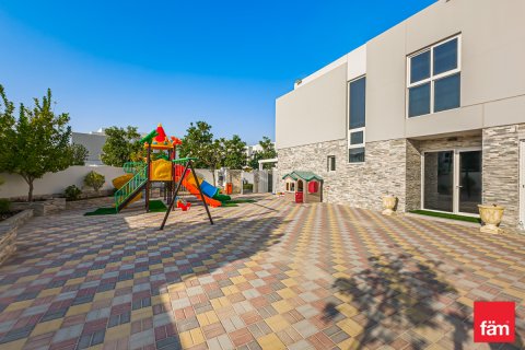 Villa zur Miete in Dubai, VAE 5 Schlafzimmer, 632.5 m2 Nr. 662429 - Foto 27