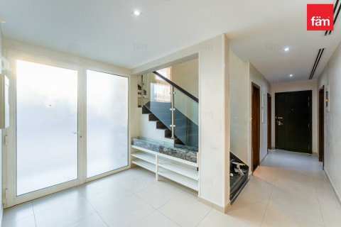 Villa zur Miete in Dubai, VAE 5 Schlafzimmer, 632.5 m2 Nr. 662429 - Foto 25