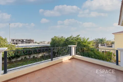 Villa in affitto a Dubai, EAU 3 camere da letto, 328 mq. № 652582 - foto 10