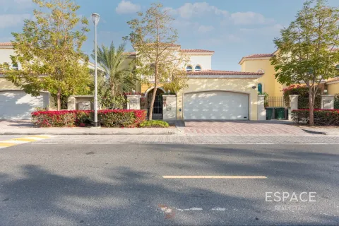 Villa in affitto a Dubai, EAU 3 camere da letto, 328 mq. № 652582 - foto 15