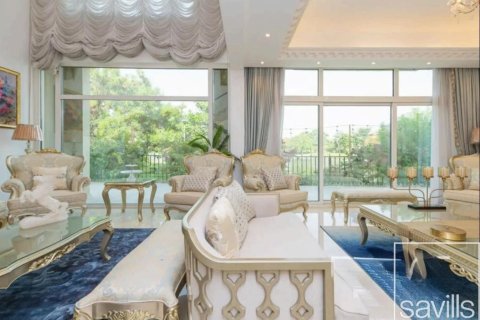 Vilë në Jumeirah Islands, Dubai, Emiratet e Bashkuara Arabe 4 dhoma gjumi, 819 m2. № 680704 - Foto 6