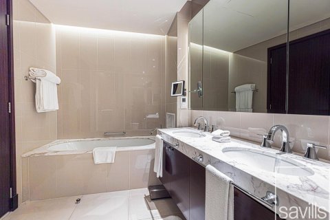 Appartamento in vendita a Downtown Dubai (Downtown Burj Dubai), Dubai, EAU 3 camere da letto, 208 mq. № 680708 - foto 12