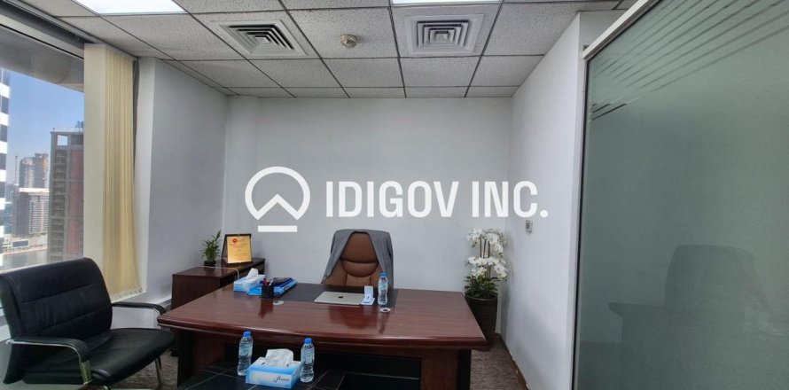 Kancelarija u Business Bay, Dubai, UAE 93 m2 Br. 680703