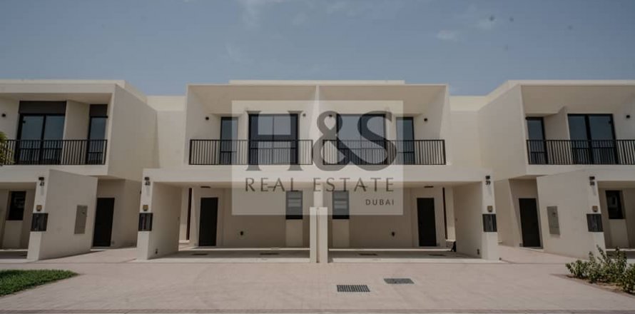 Shtëpi në qytet në Town Square, Dubai, Emiratet e Bashkuara Arabe 3 dhoma gjumi, 174 m2. № 642280
