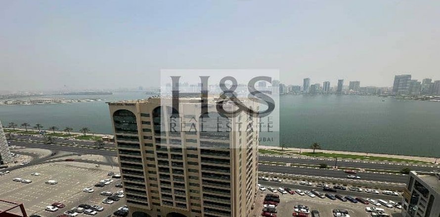 Zemes gabals Al Majaz, Sharjahjā, AAE 2406 m2 Nr. 642281