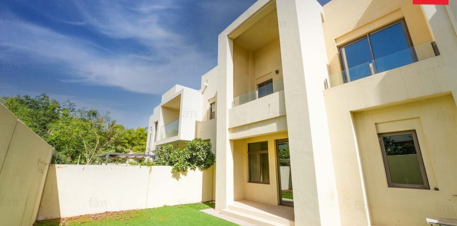 Townhouse în Reem, Dubai, EAU 3 dormitoare, 198.4 mp.  №655774