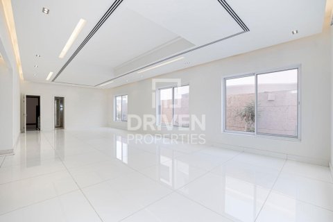 וילה למכירה ב Umm Suqeim, Dubai, איחוד האמירויות  7 חדרי שינה, 892 מ"ר, מספר 683621 - תמונה 5