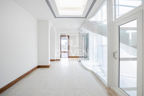 וילה למכירה ב Umm Suqeim, Dubai, איחוד האמירויות  7 חדרי שינה, 892 מ"ר, מספר 683621 - תמונה 17