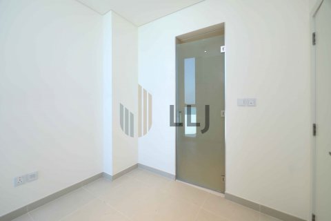 Зняти в оренду квартиру на Остров Саадият, Абу-Даби, ОАЕ 3 спальні, 306.9м2, № 670007 - фото 10