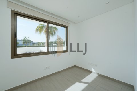 Üürile anda villa on the Yas Island, Abu Dhabi, AÜE: 4 magamistoaga, 450 m² Nr 670004 - pilt 11