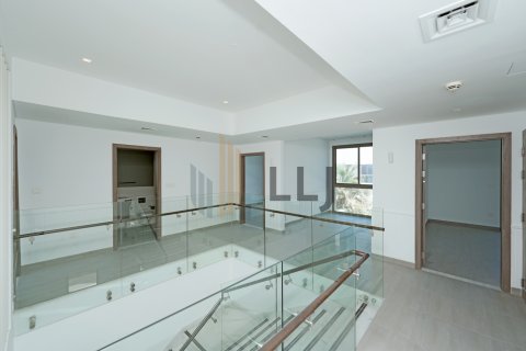 Üürile anda villa on the Yas Island, Abu Dhabi, AÜE: 4 magamistoaga, 450 m² Nr 670004 - pilt 19