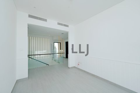 Üürile anda villa on the Yas Island, Abu Dhabi, AÜE: 4 magamistoaga, 450 m² Nr 670004 - pilt 24
