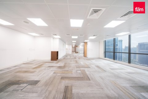 Dubai, BAE’de kiralık ofis 846.3 m&sup2; No 696813 - fotoğraf 2