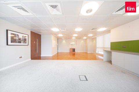Dubai, BAE’de kiralık ofis 846.3 m&sup2; No 696813 - fotoğraf 5