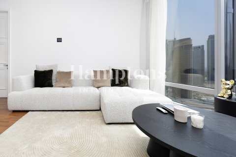 Apartament de închiriat în Burj Khalifa, Dubai, EAU 1 dormitor, 76.73973606 mp.  №651442 - poză 2