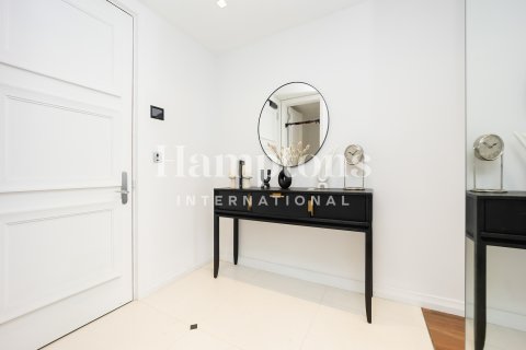 Apartament de închiriat în Burj Khalifa, Dubai, EAU 1 dormitor, 76.73973606 mp.  №651442 - poză 8