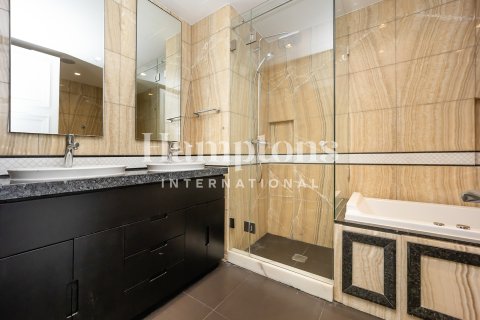 Apartament de închiriat în Burj Khalifa, Dubai, EAU 1 dormitor, 76.73973606 mp.  №651442 - poză 4