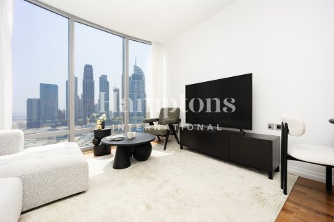 Apartament de închiriat în Burj Khalifa, Dubai, EAU 1 dormitor, 76.73973606 mp.  №651442 - poză 1
